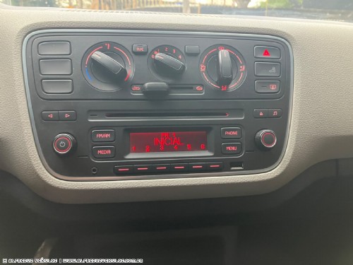 Volkswagen UP! MOVE 1.0 TSI 2015/2016